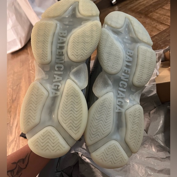 Balenciaga Track Sneakers - Size 41 - Picture 5 of 7